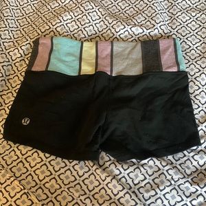 Lululemon short shorts